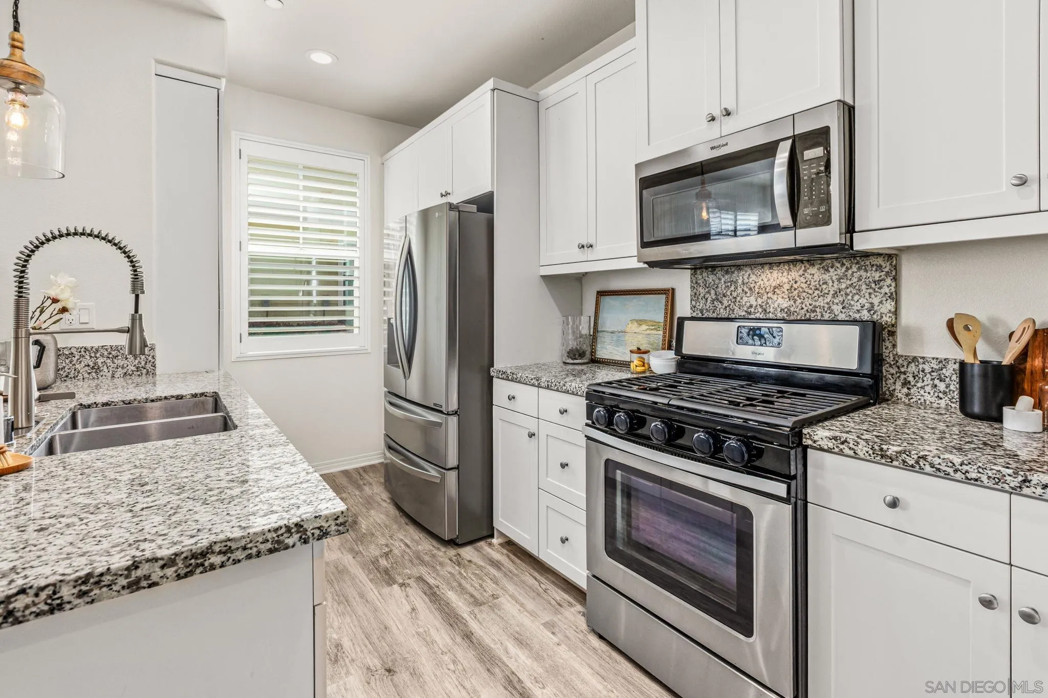 Photo #6: 260018685 Listing: Photo #6