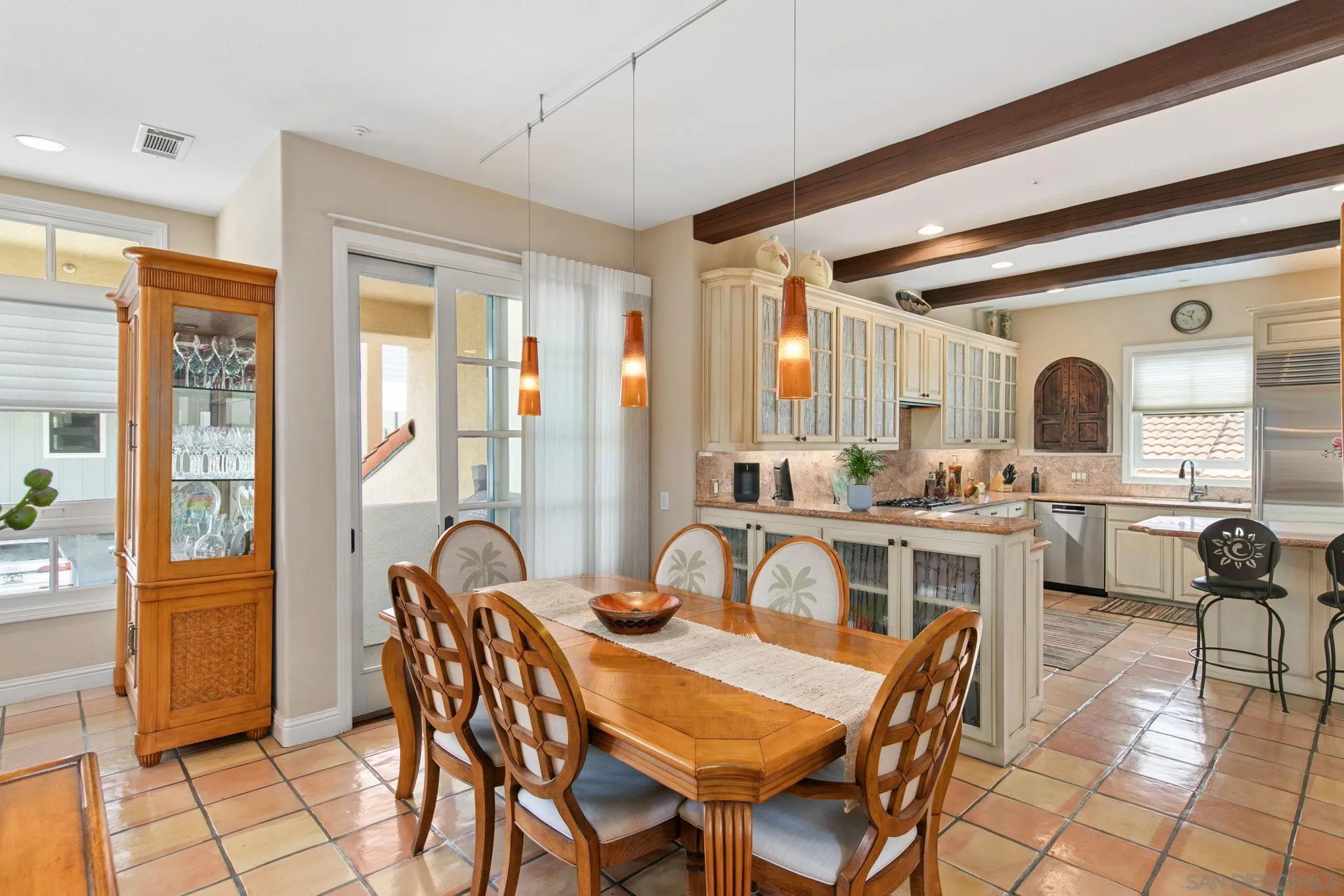 Photo #5: 260018689 Listing: Photo #5