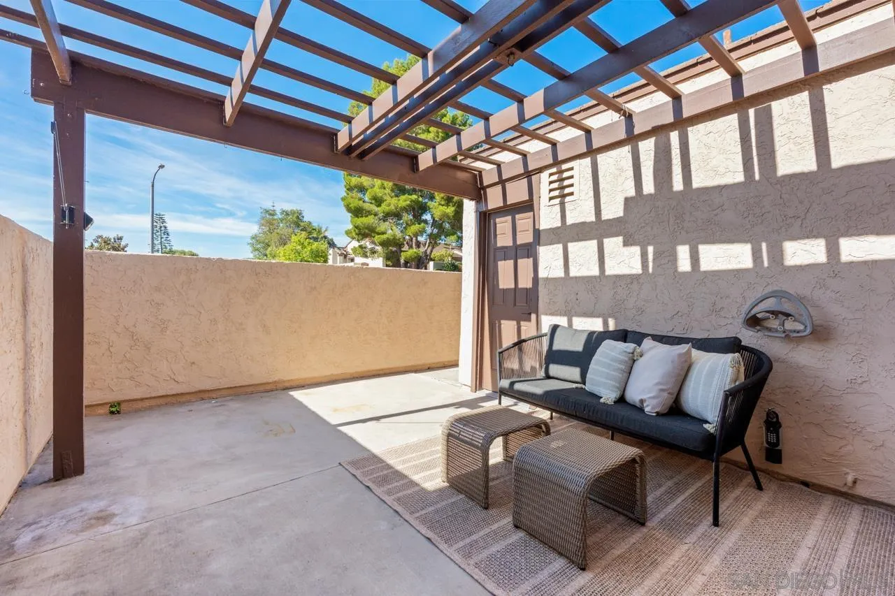https://cdn.realtyfeed.com/cdn/127/260018698/02f08e3766e7e377b617959afafd3ffb.webp