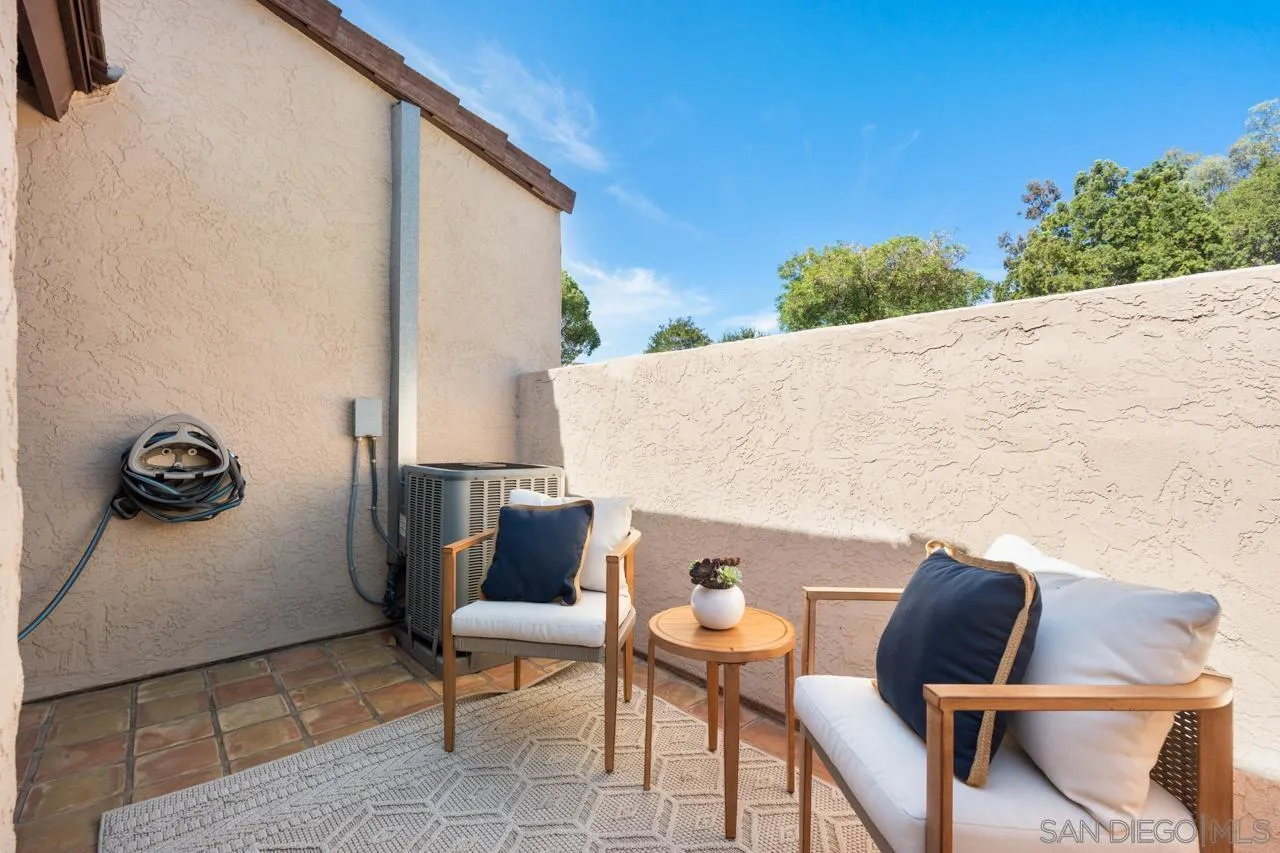 https://cdn.realtyfeed.com/cdn/127/260018698/297e463b3e6e84ee27854260115790a0.webp