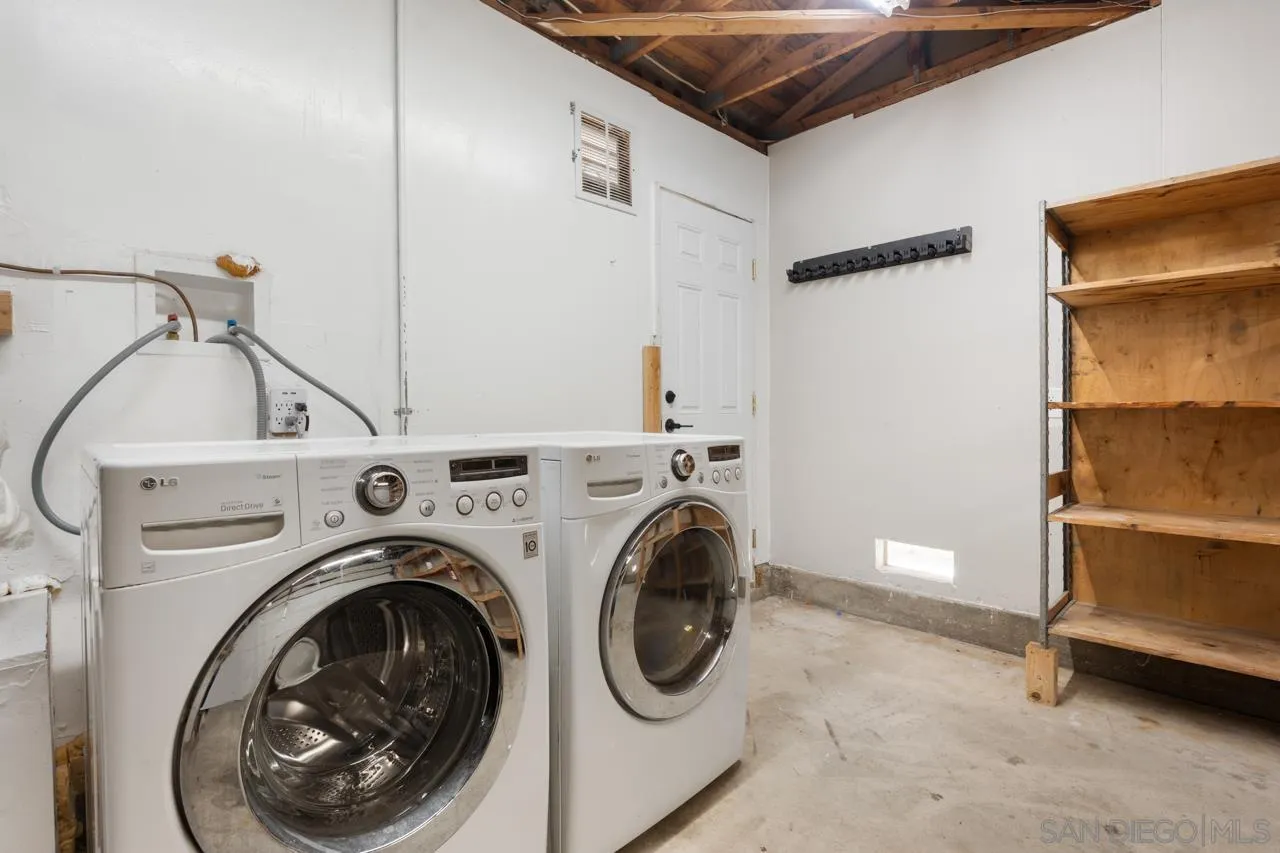 https://cdn.realtyfeed.com/cdn/127/260018698/65891b3a5562e218b11f1200e81cc25f.webp