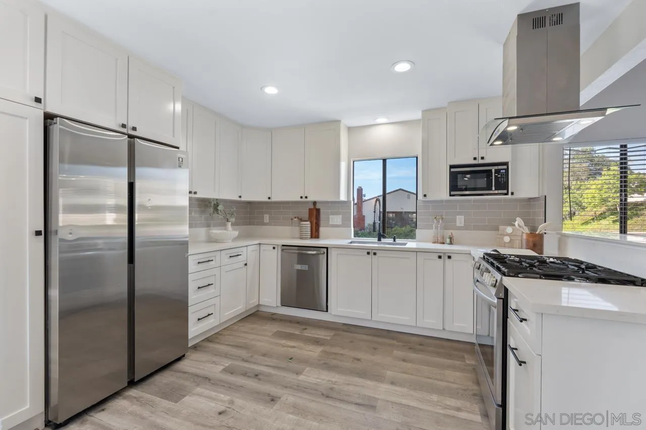 https://cdn.realtyfeed.com/cdn/127/260018698/854be742131390e1c62f5e3e1b5cbe70.webp
