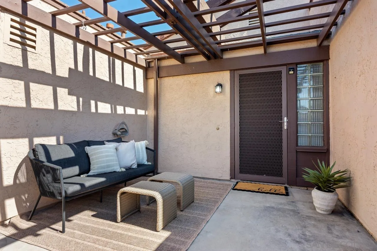 https://cdn.realtyfeed.com/cdn/127/260018698/b95fd5e279f2e1ea09da28790c527e52.webp