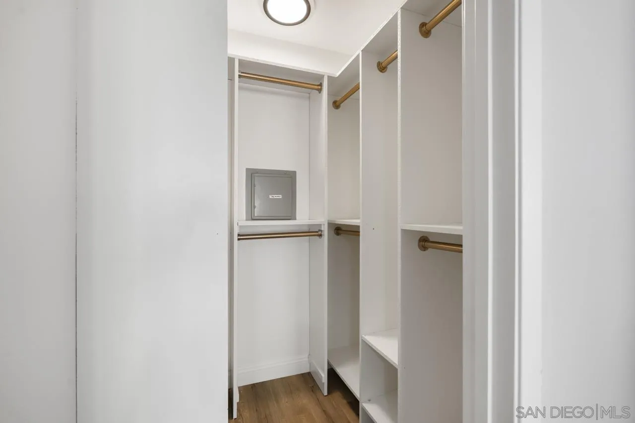 https://cdn.realtyfeed.com/cdn/127/260018698/d4141854e4ddc7fddb695534ec7162d6.webp