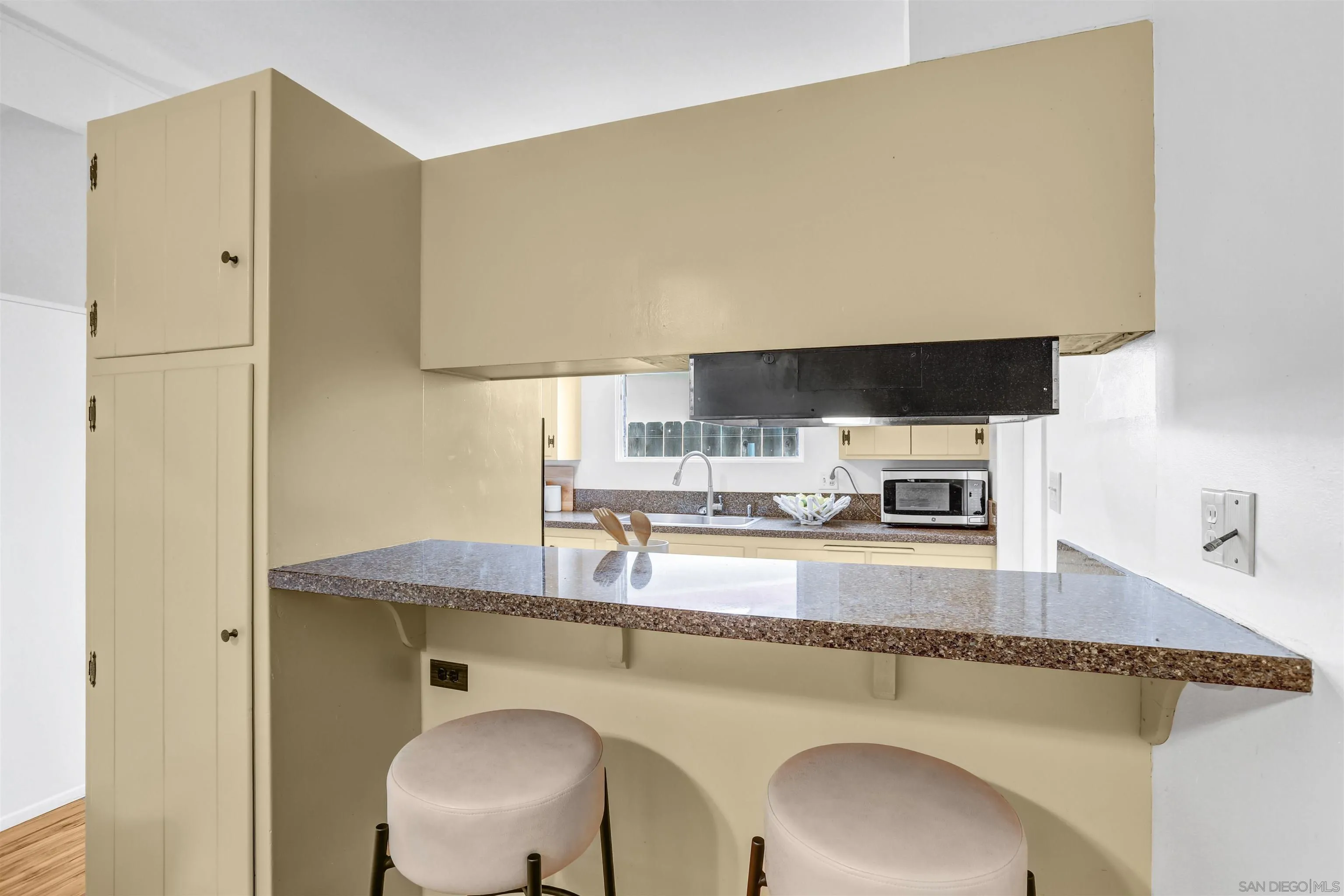 https://cdn.realtyfeed.com/cdn/127/2600187/60e6b3688c9c5960224609b61b57e9de.webp