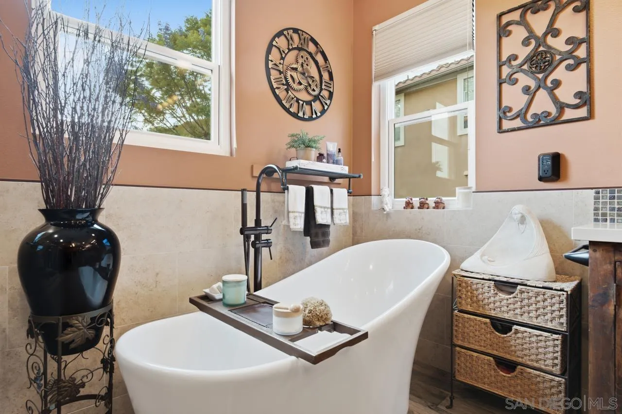 https://cdn.realtyfeed.com/cdn/127/260018710/4be0c8190e3e2ded8b8a5e3c67df713e.webp