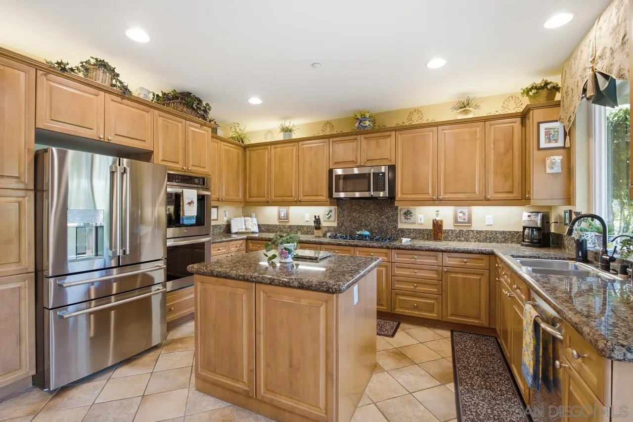 https://cdn.realtyfeed.com/cdn/127/260018710/a91f6073e787381da3681d407140b862.webp