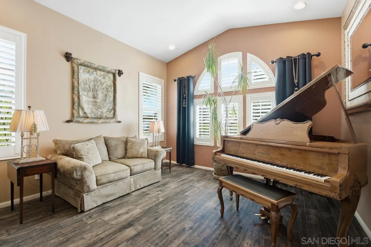 https://cdn.realtyfeed.com/cdn/127/260018710/e86b92db9c4f9696a8e7f8b2d62fe043.webp