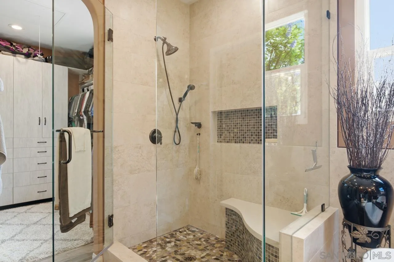 https://cdn.realtyfeed.com/cdn/127/260018710/f08a134cf1c1056fb2d212c8e5bcf461.webp