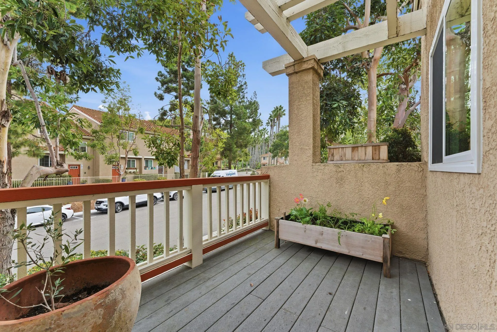 Photo #37: 260018715 Listing: Photo #37