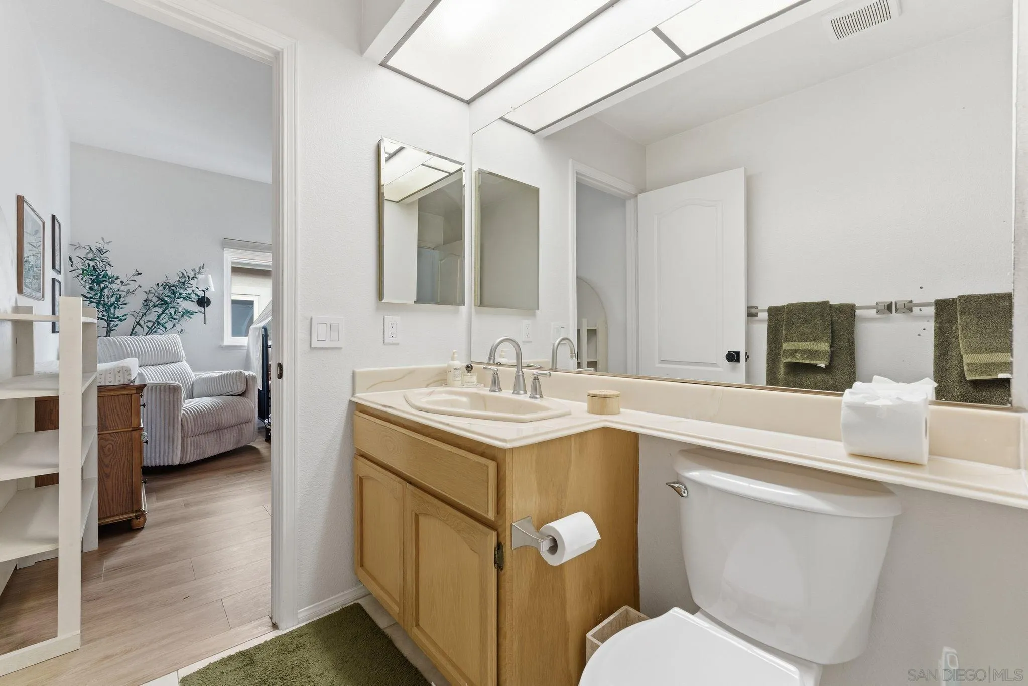 Photo #18: 260018715 Listing: Photo #18