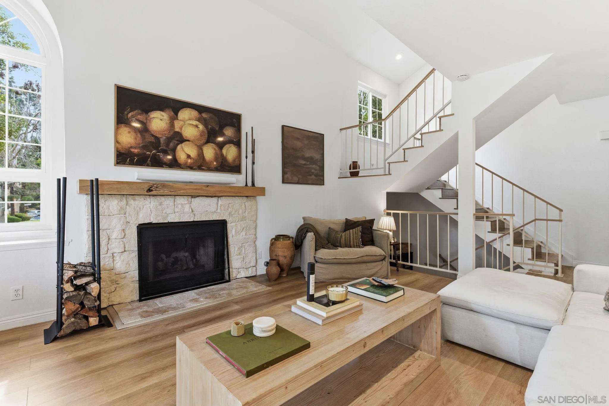 Photo #1: 260018715 Listing: Photo #1