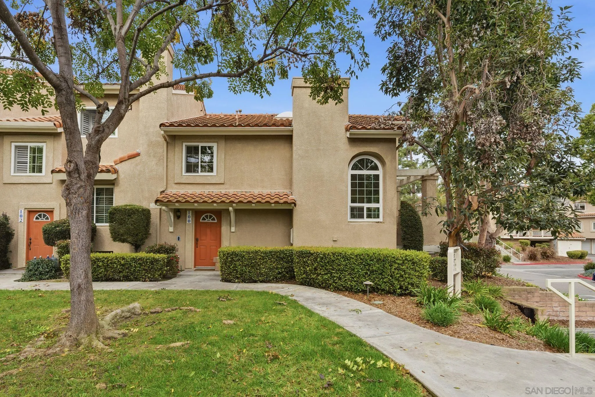 Photo #2: 260018715 Listing: Photo #2