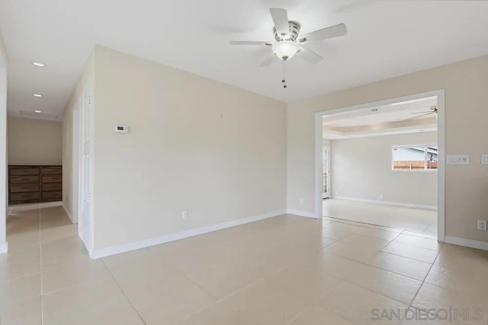 https://cdn.realtyfeed.com/cdn/127/260018716/c11e22a71c949650f1b7e65ae91cecc4.webp