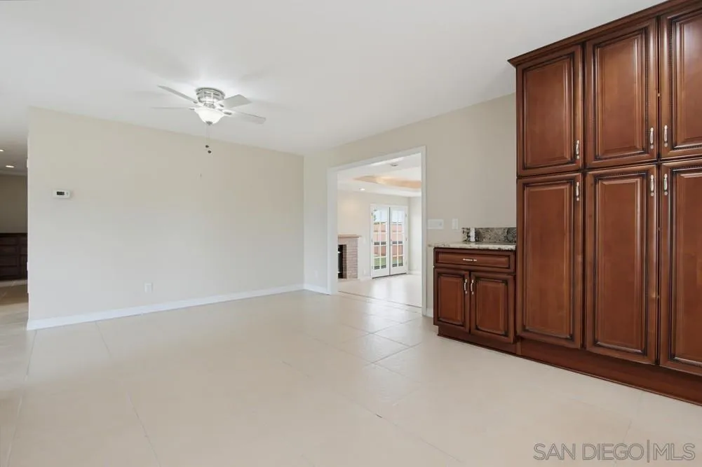 https://cdn.realtyfeed.com/cdn/127/260018716/c768510429eacbc5ed5ee924932247e3.webp