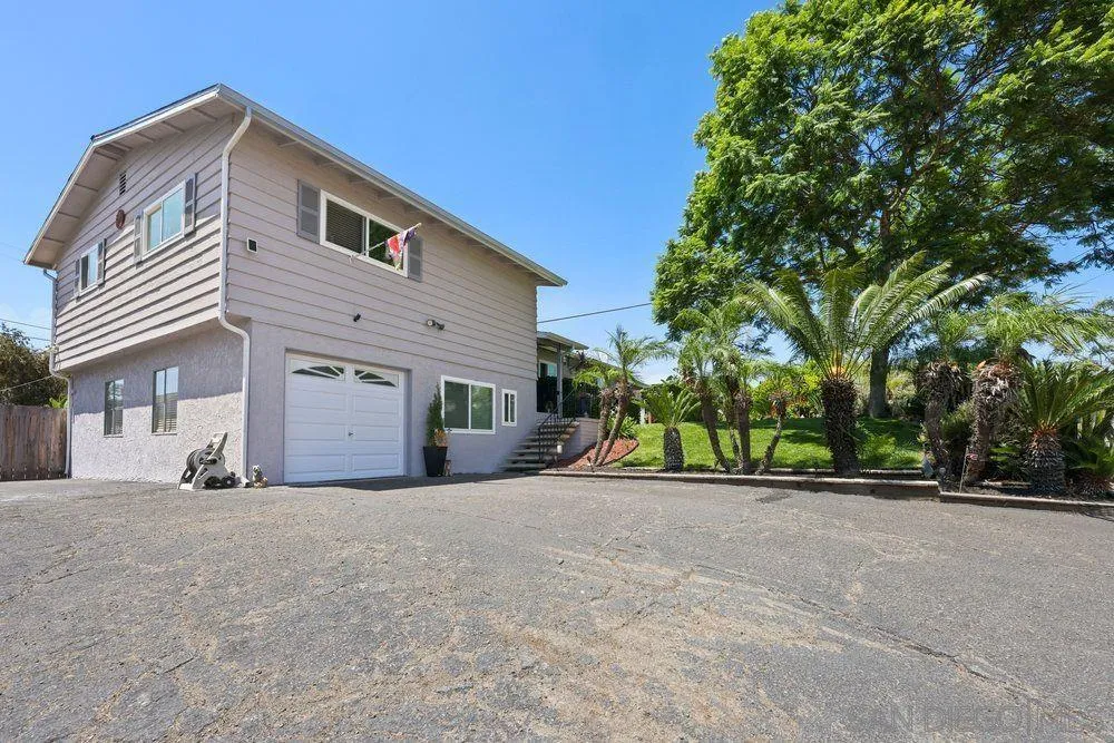 625 Corona Ct, Vista, CA 92081 - Photo 3 of 28, Vista, CA