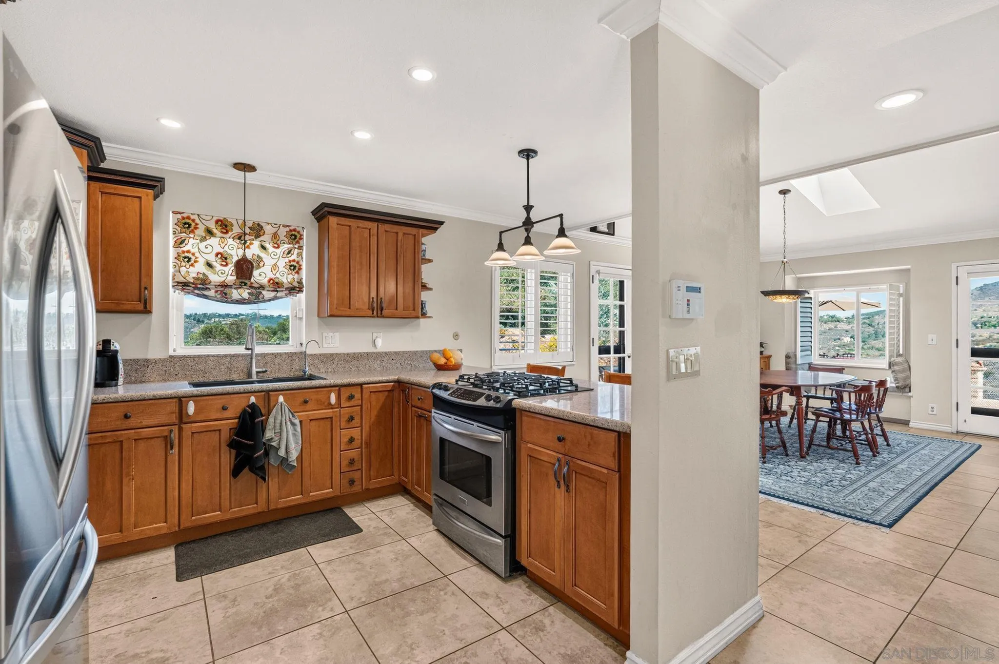 https://cdn.realtyfeed.com/cdn/127/260018728/41d062bcac1bf85f16bae5b8efe72265.webp