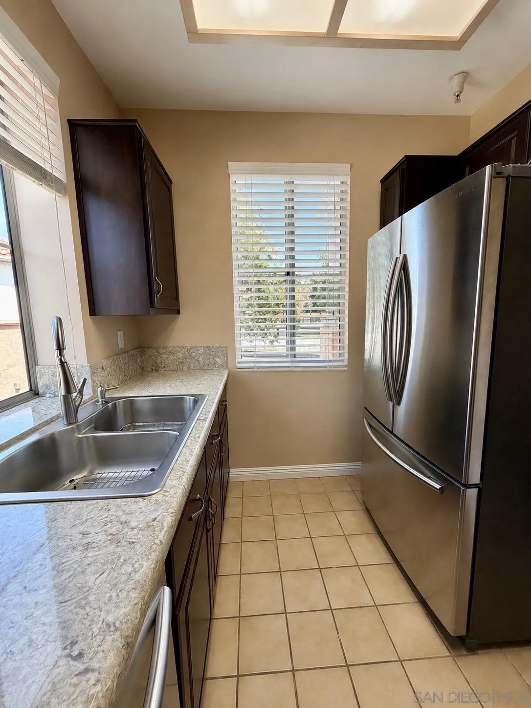 Photo #8: 260018731 Listing: Photo #8