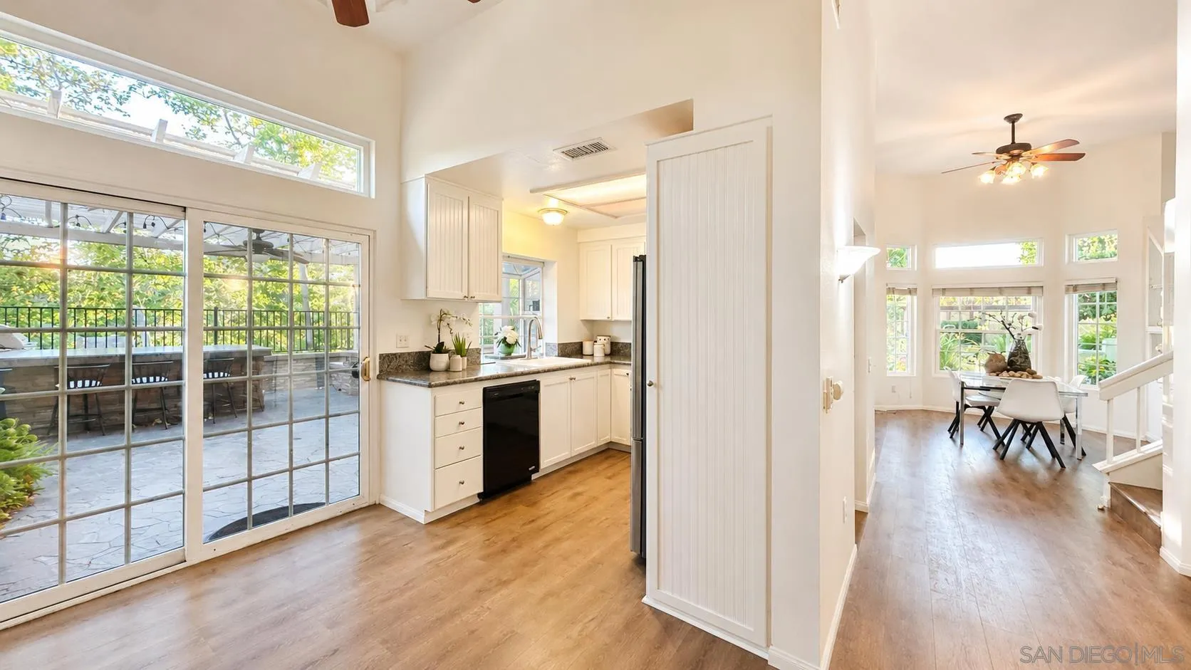 Photo #12: 260018733 Listing: Photo #12