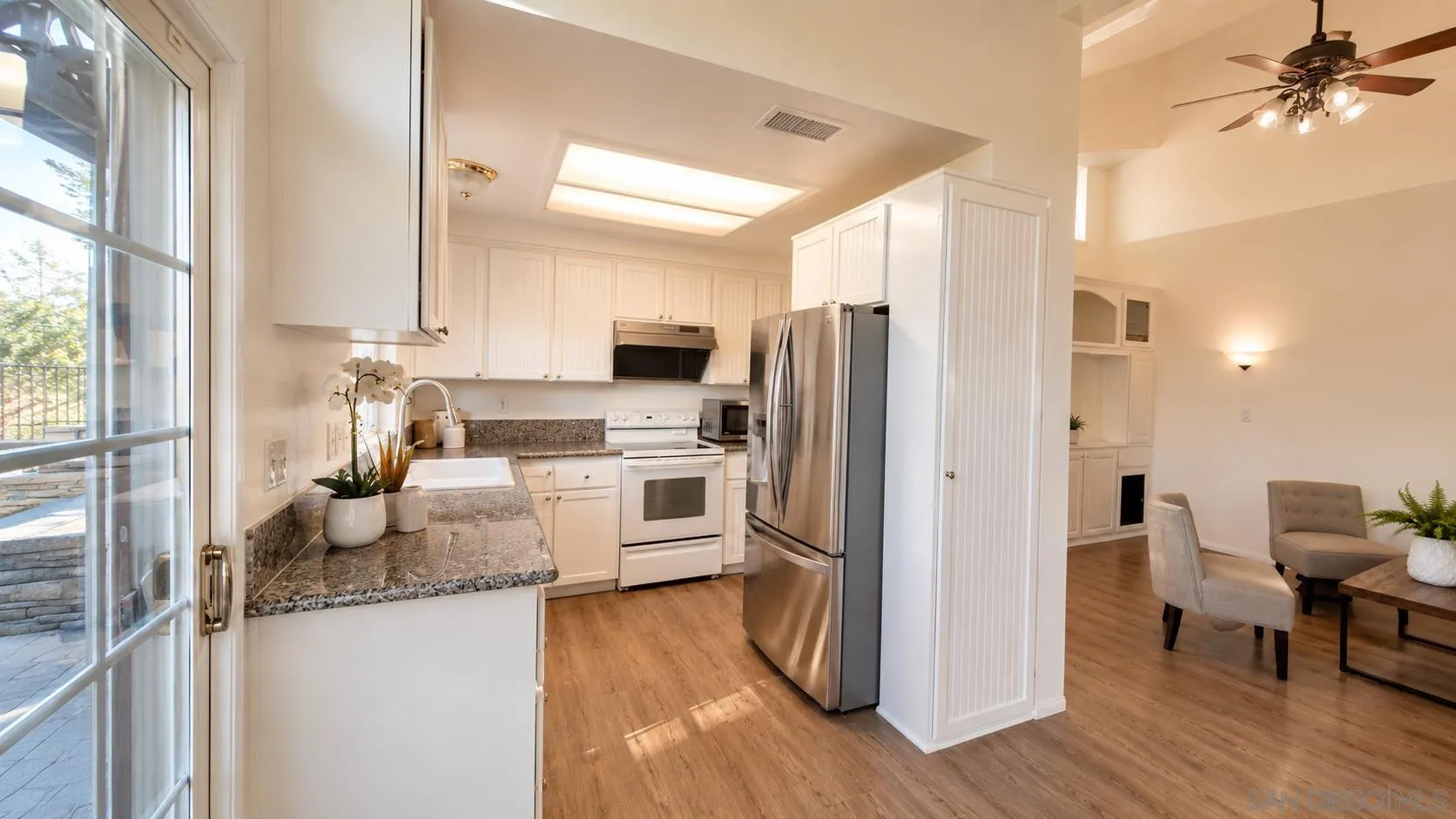 Photo #11: 260018733 Listing: Photo #11