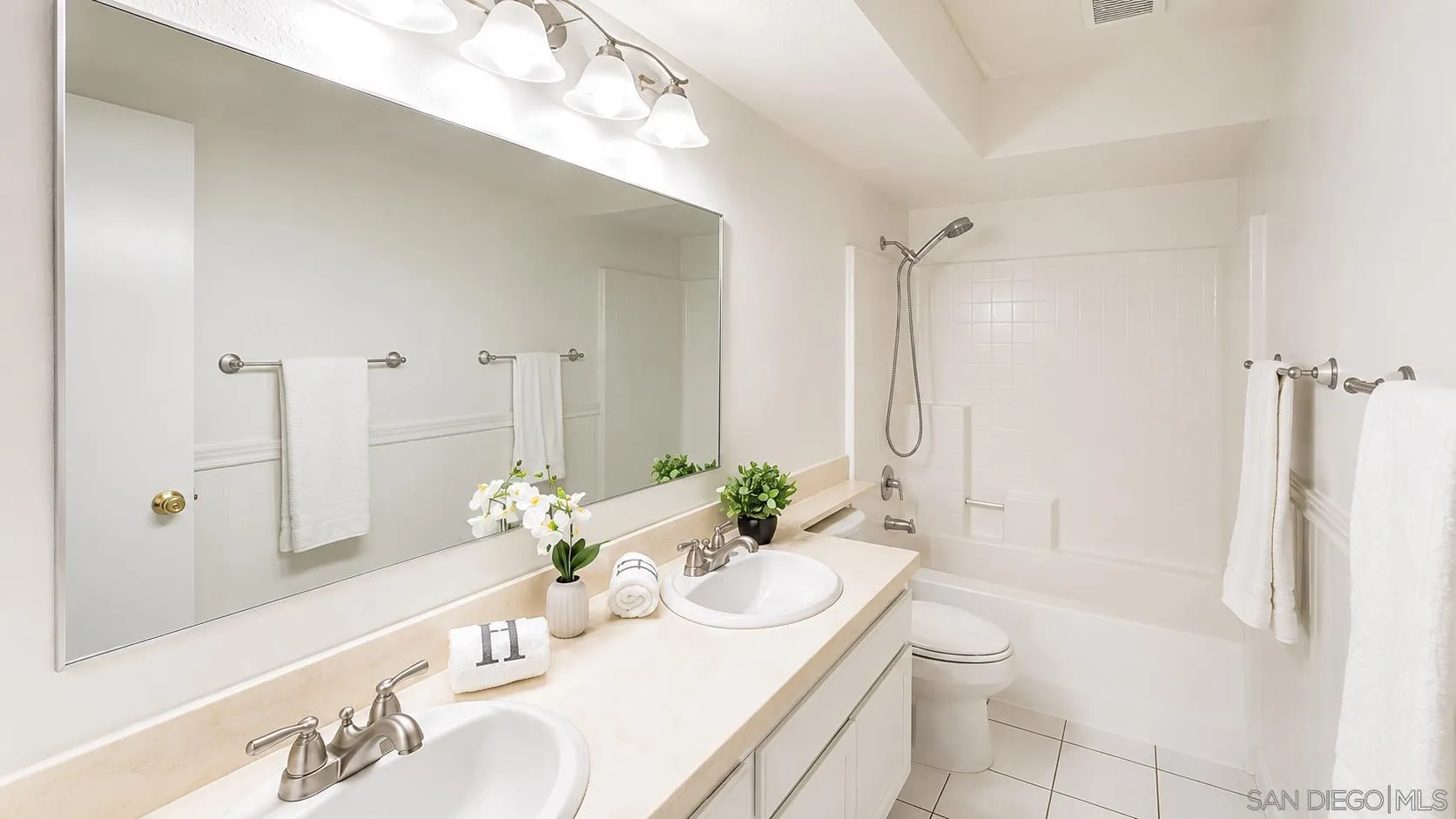 Photo #20: 260018733 Listing: Photo #20
