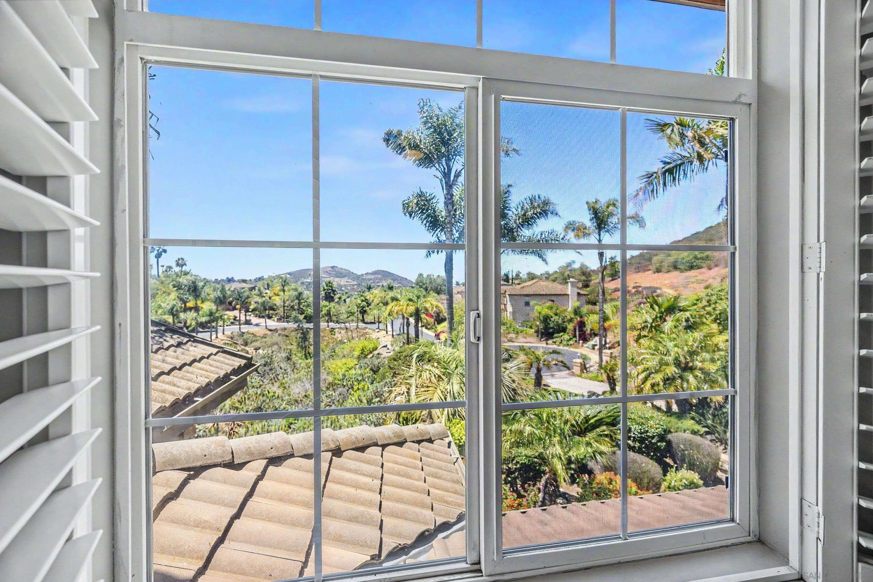 https://cdn.realtyfeed.com/cdn/127/260018737/15b3cf6e8e76c7c784c39dcd2a11215a.webp