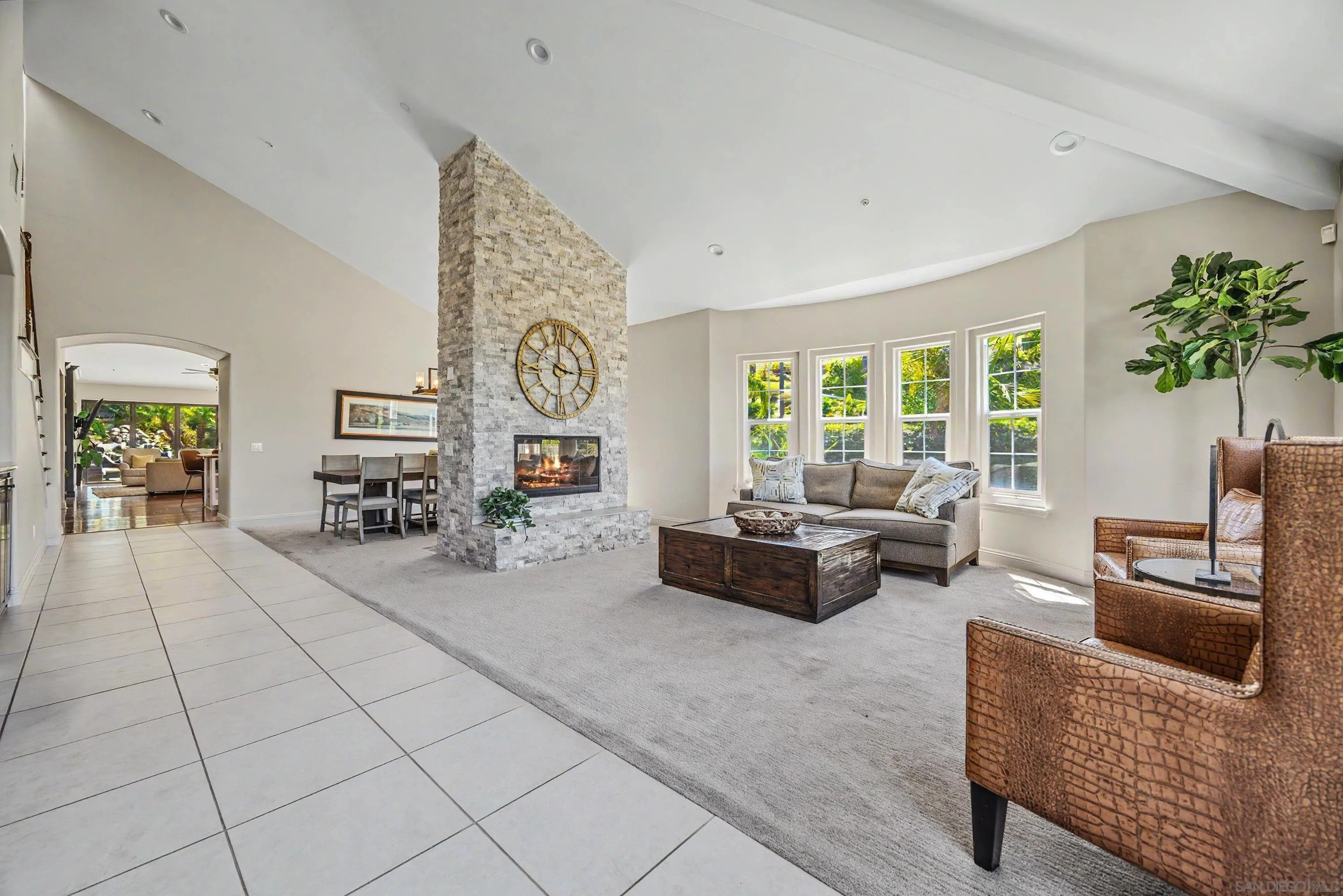 https://cdn.realtyfeed.com/cdn/127/260018737/3c738351ab39659a39ebfab0dfc80523.webp
