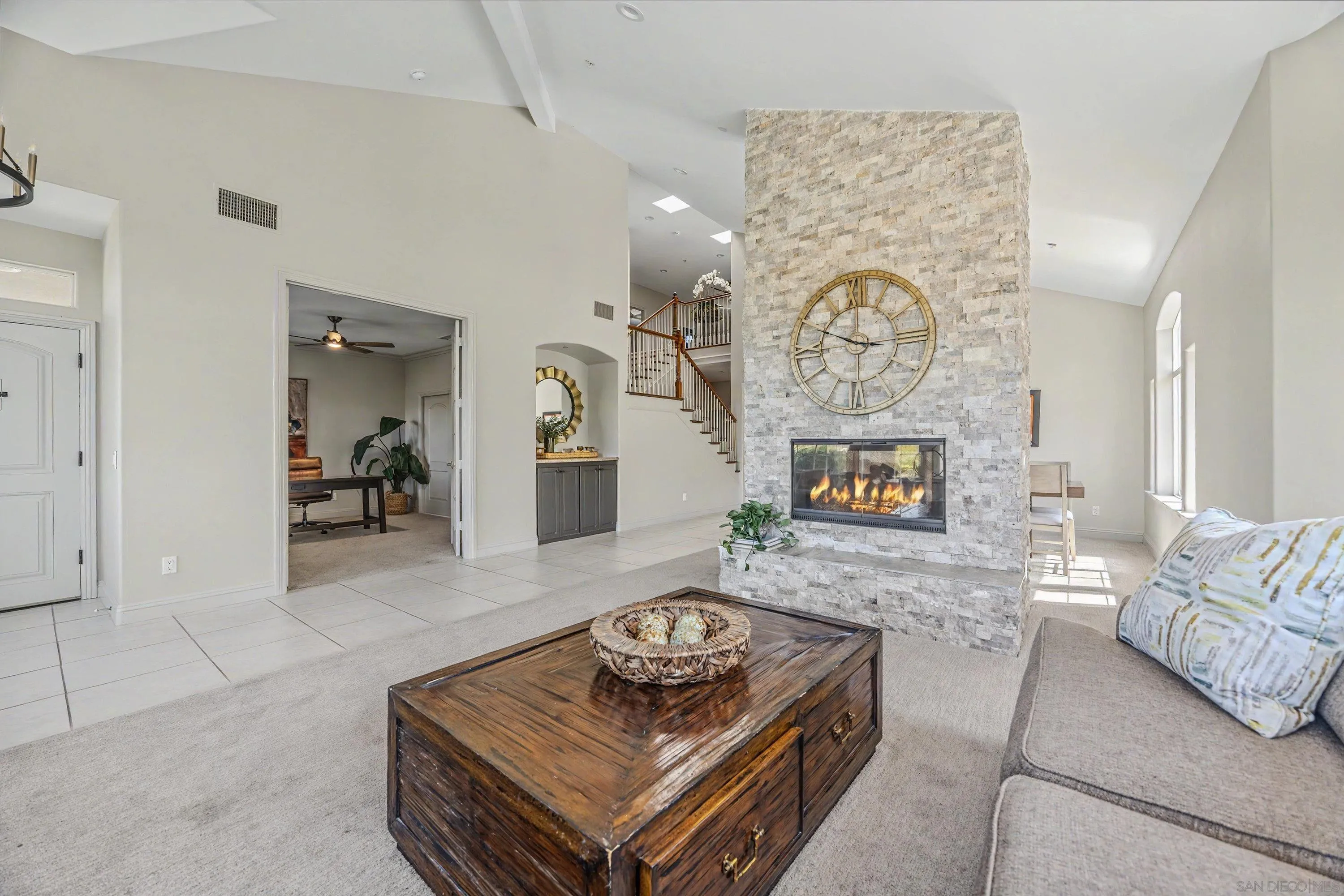 https://cdn.realtyfeed.com/cdn/127/260018737/418946b1002f0b3c498e524157984bd9.webp