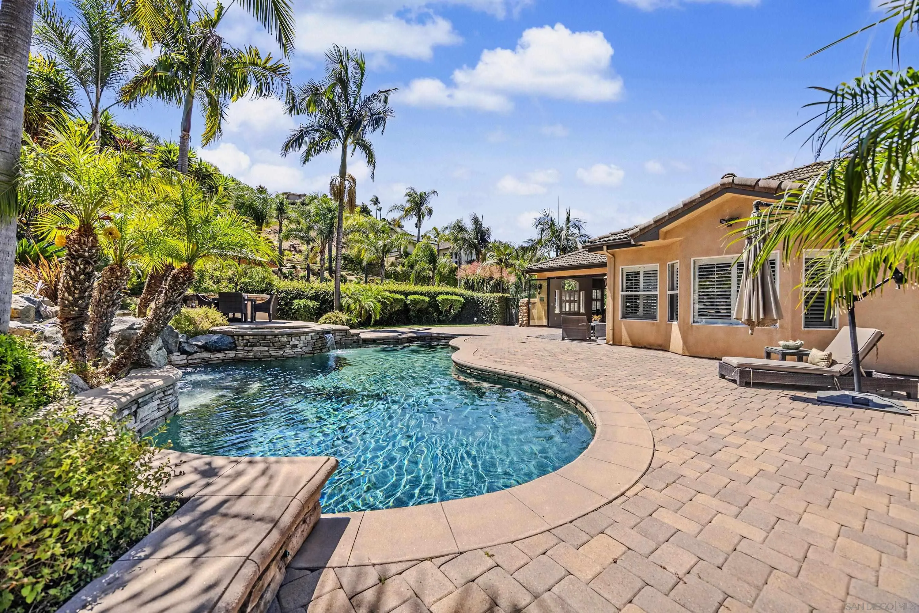 https://cdn.realtyfeed.com/cdn/127/260018737/ad34465e5940926497d6b05f6526ede9.webp