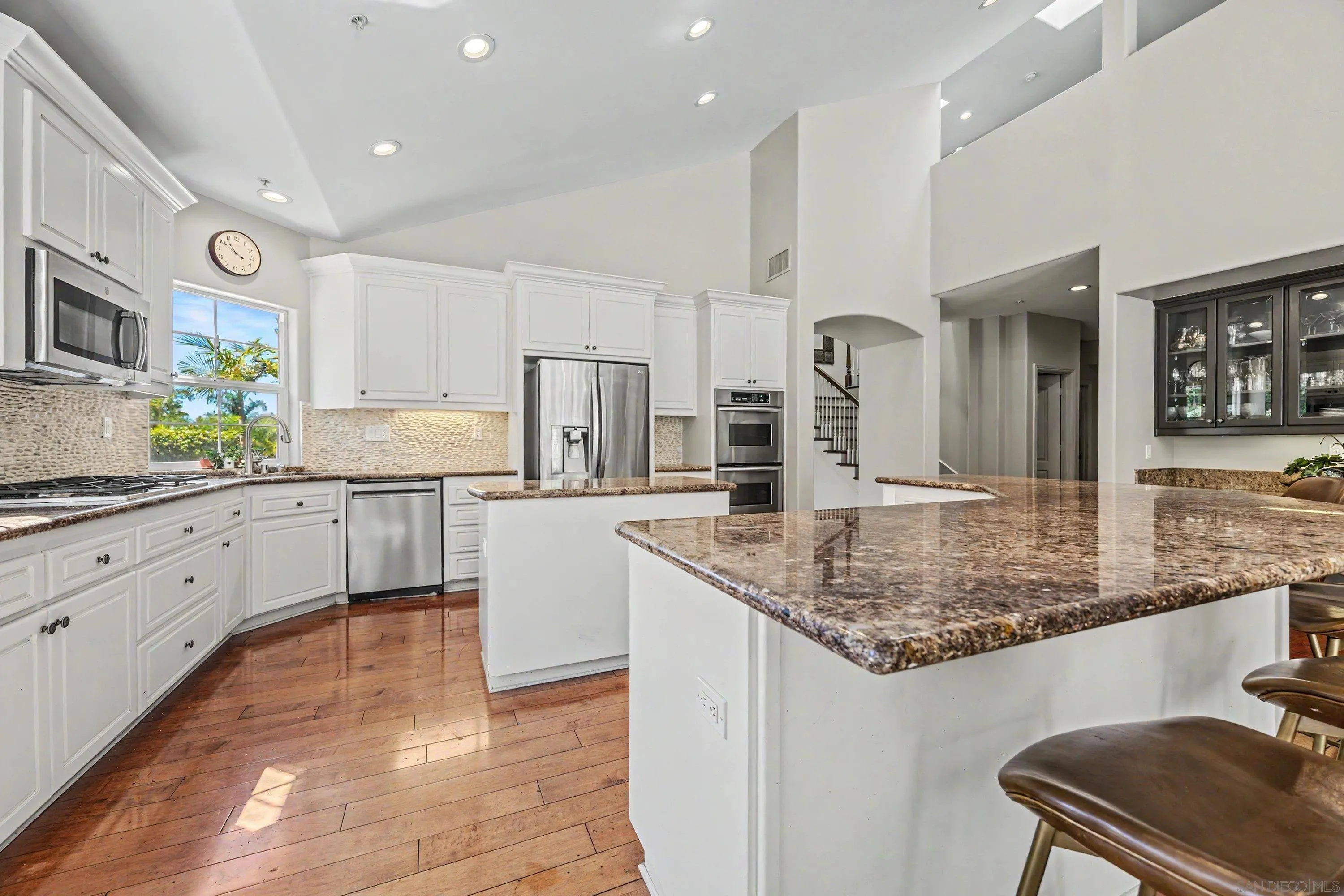https://cdn.realtyfeed.com/cdn/127/260018737/c02e17272ed9893e126e990671ed9cf9.webp
