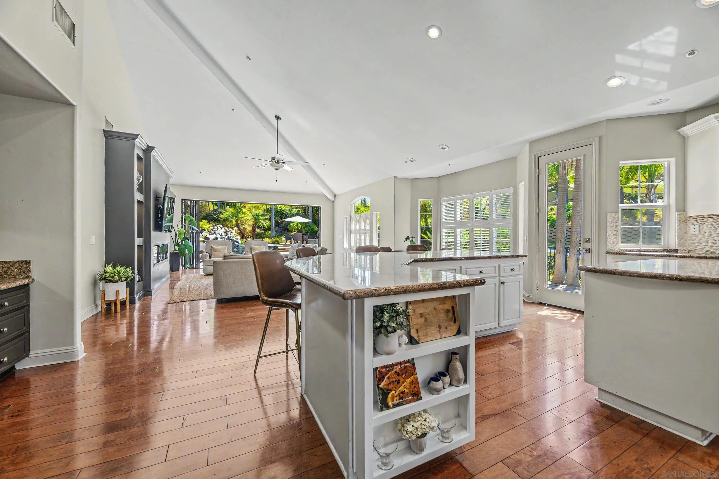 https://cdn.realtyfeed.com/cdn/127/260018737/cbaba223b211f50c47e90793a8eb8ca1.webp