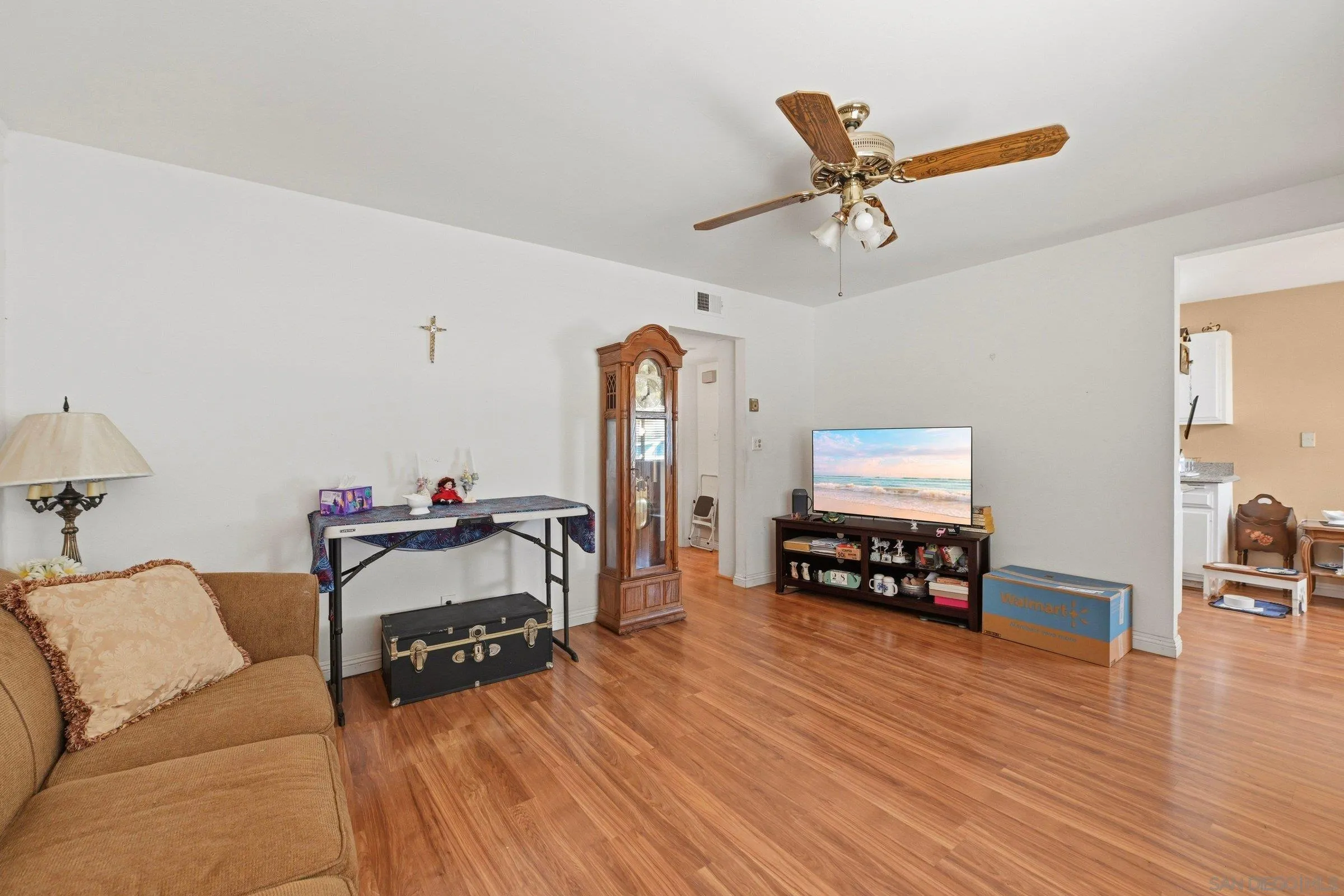 Photo #3: 260018743 Listing: Photo #3