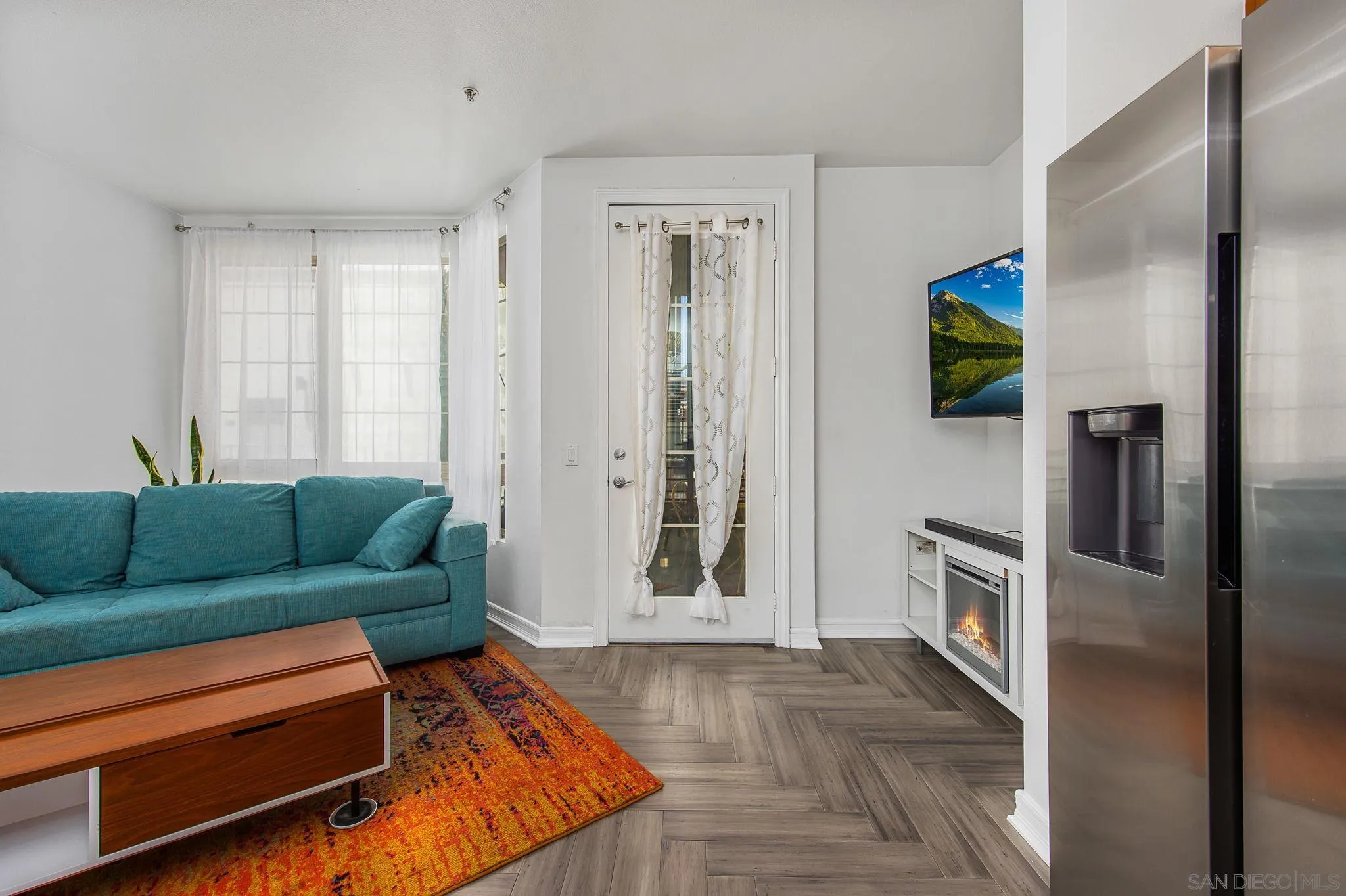Photo #5: 260018745 Listing: Photo #5