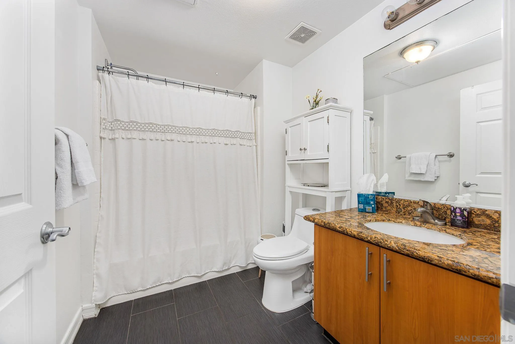 Photo #10: 260018745 Listing: Photo #10