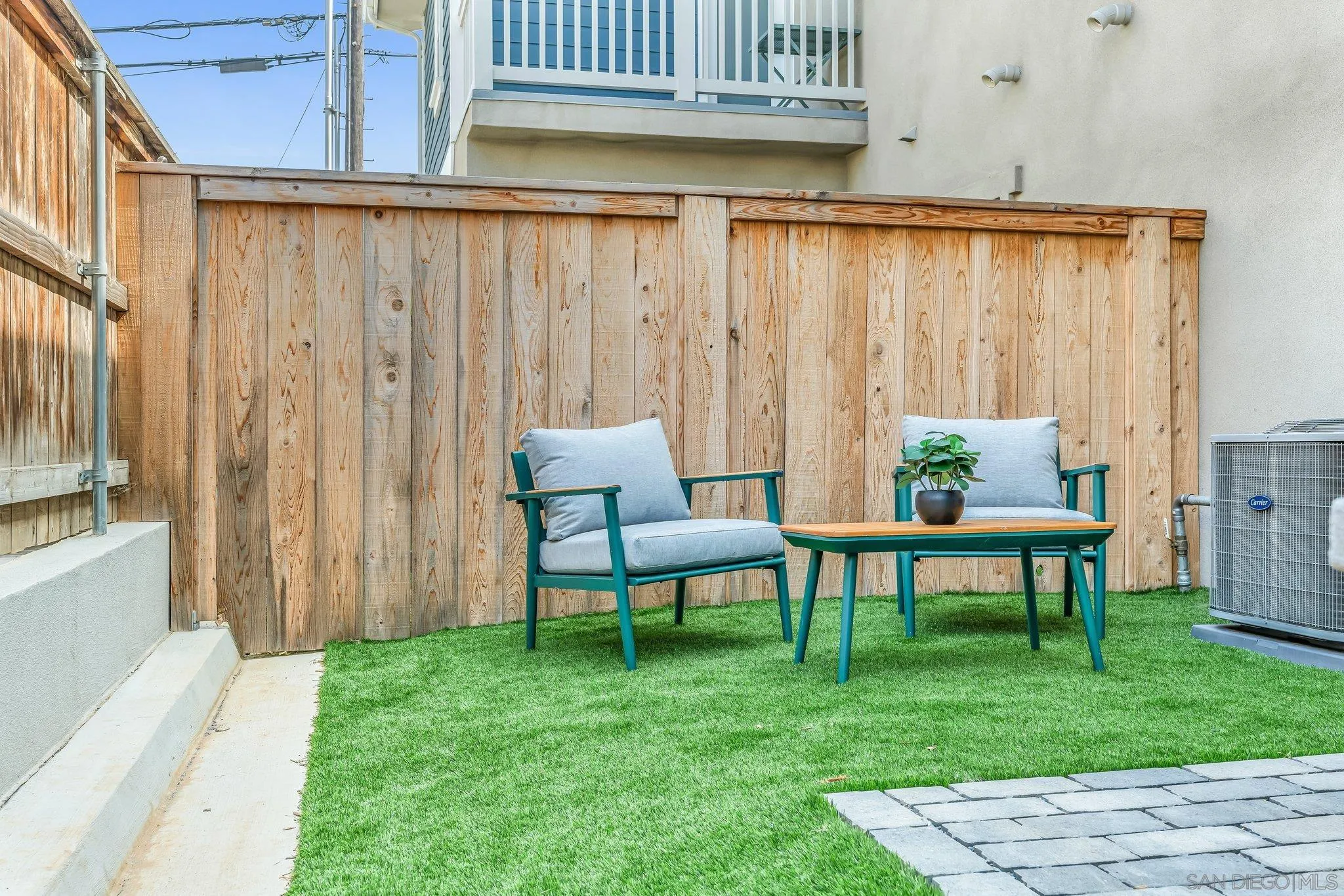 https://cdn.realtyfeed.com/cdn/127/260018746/573949e28bcc01a23cb0466bc2d3af9f.webp