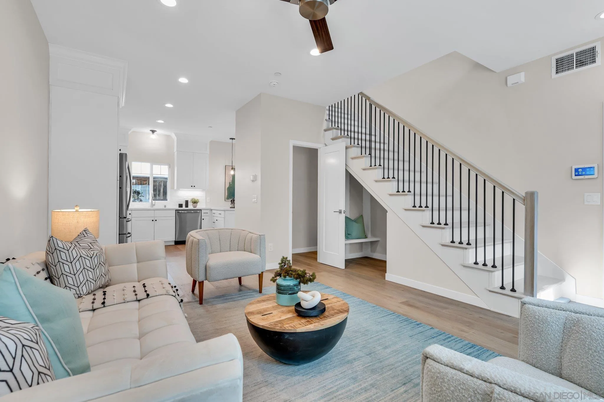 https://cdn.realtyfeed.com/cdn/127/260018746/f61e25d1a79284136e10297501563620.webp