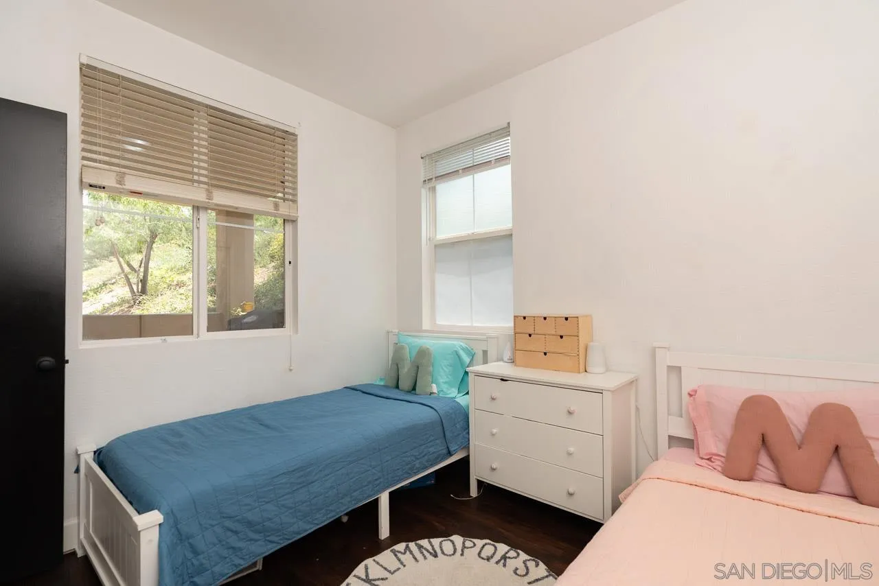 Photo #11: 260018747 Listing: Photo #11