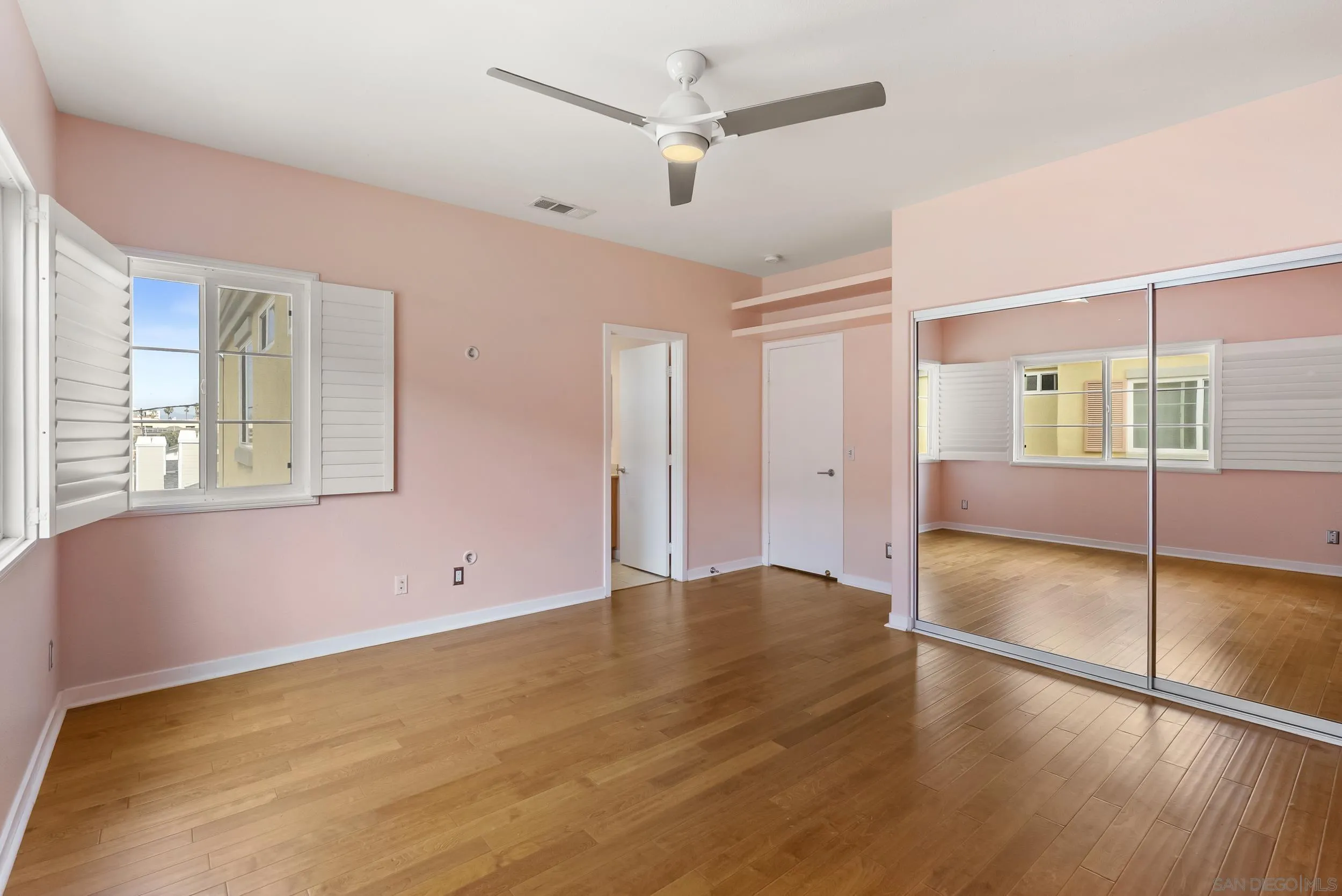 Photo #13: 260018753 Listing: Photo #13
