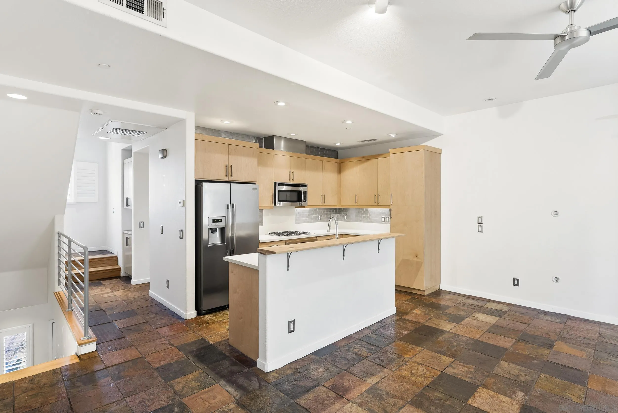 Photo #10: 260018753 Listing: Photo #10
