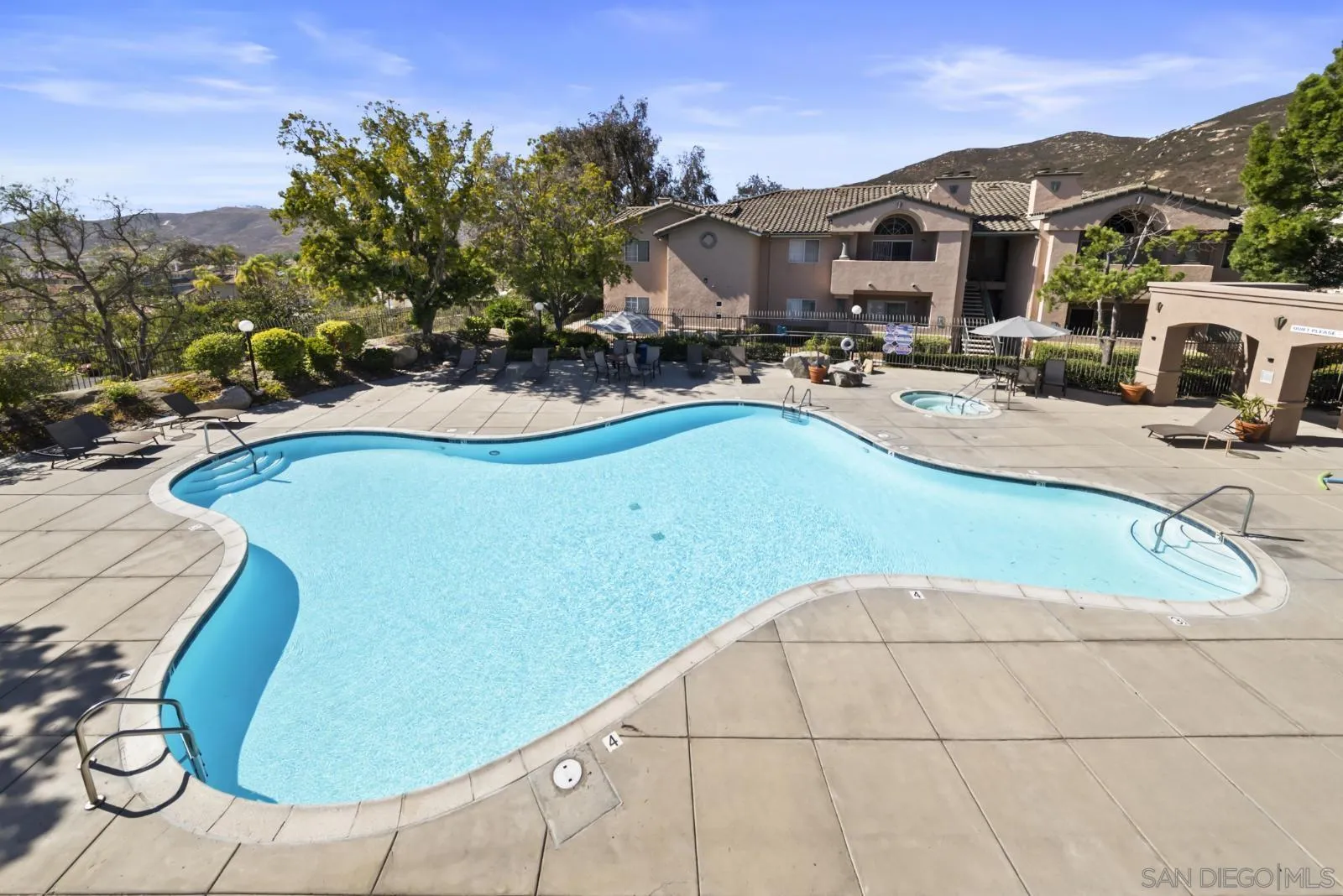 Photo #41: 260018763 Listing: Photo #41