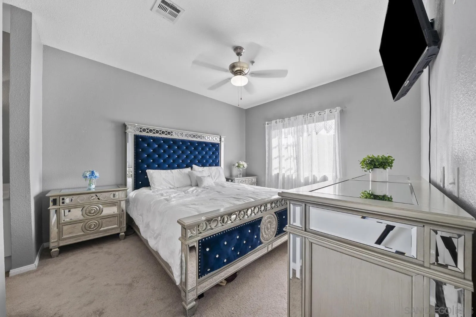 Photo #8: 260018763 Listing: Photo #8
