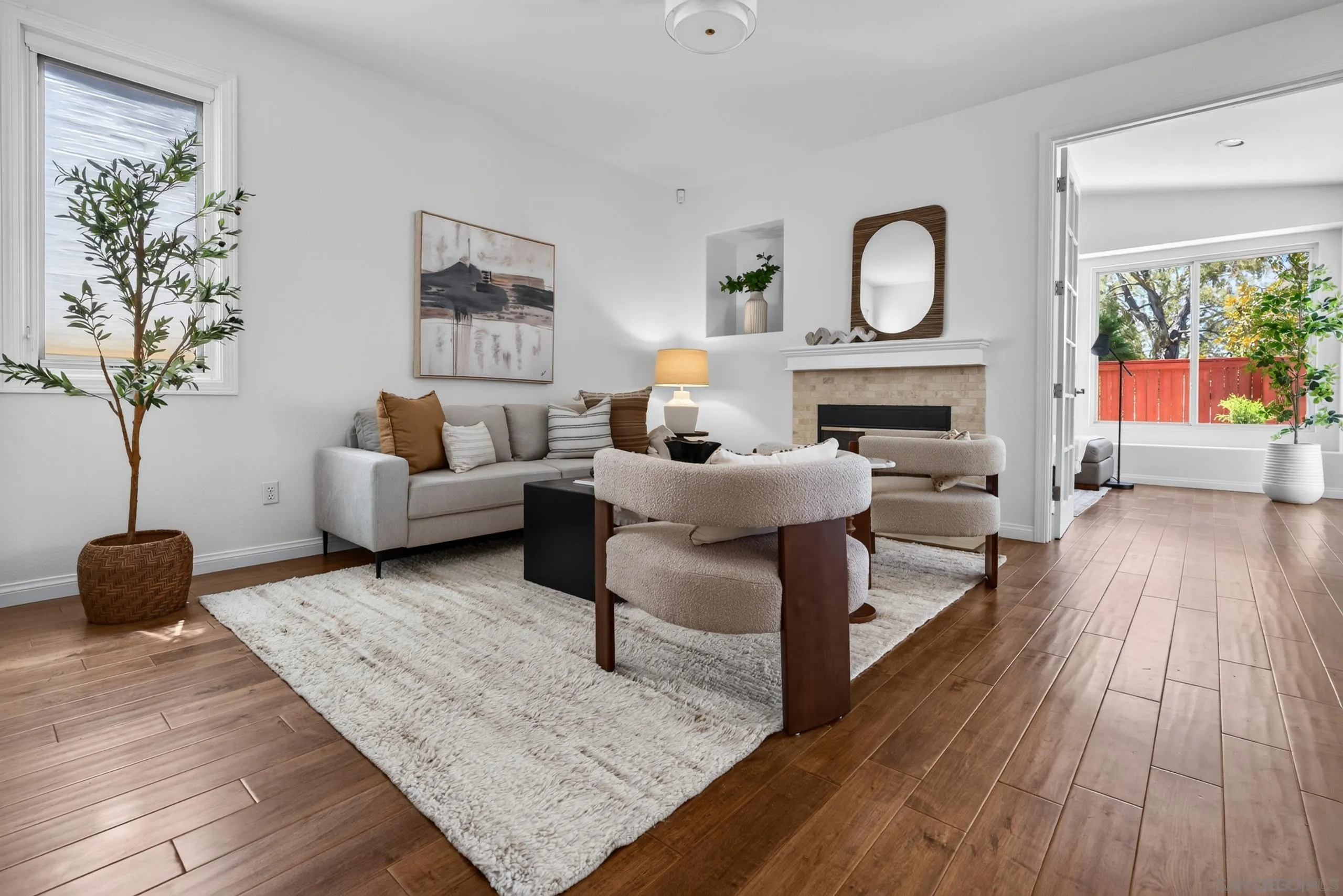 https://cdn.realtyfeed.com/cdn/127/260018767/d190de7523fd6e11fb82b923a0d973b8.webp