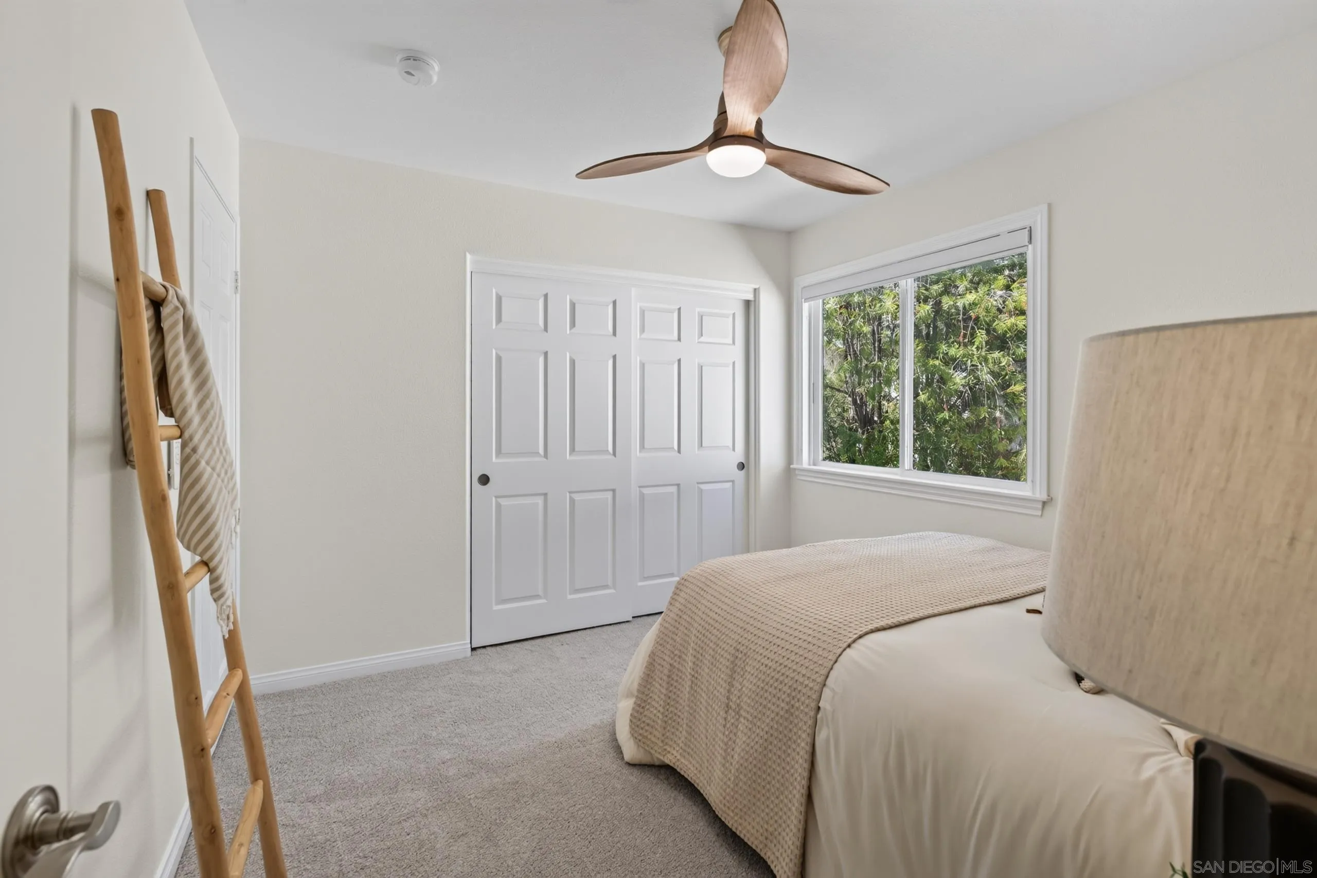 https://cdn.realtyfeed.com/cdn/127/260018767/fa594457b12cb425dd4d38e927a75a97.webp