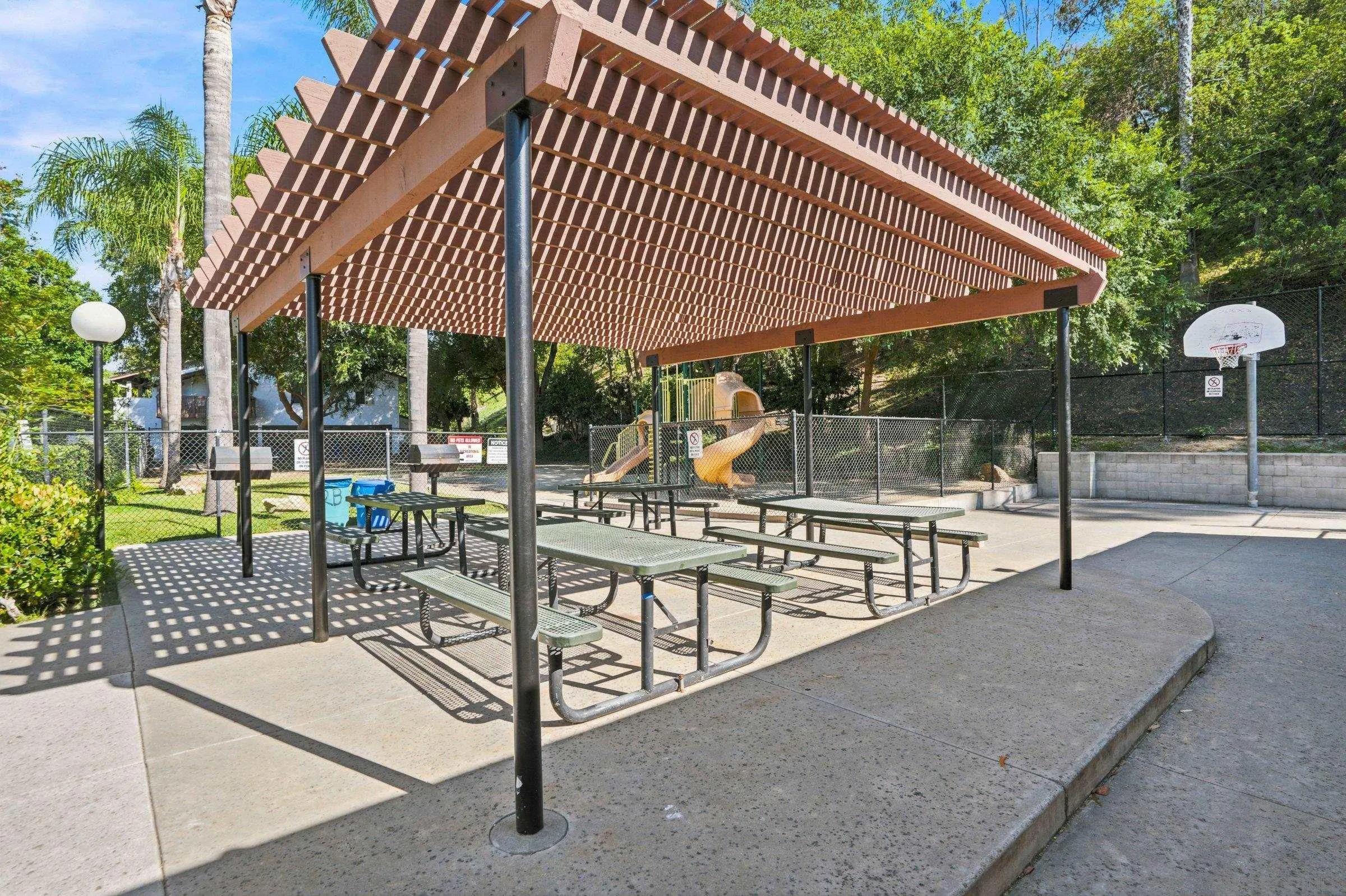 Photo #23: 260018769 Listing: Photo #23