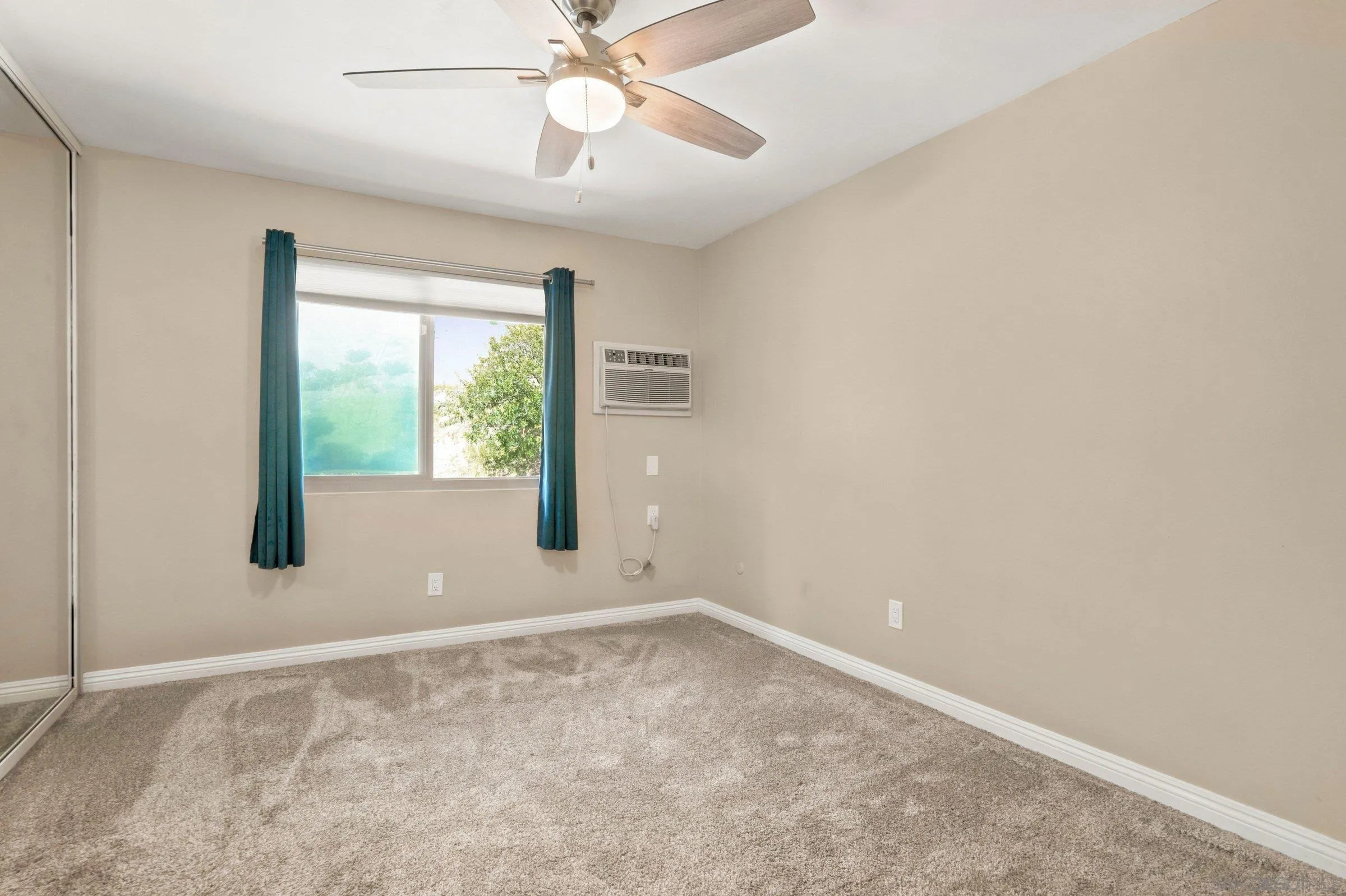 Photo #18: 260018769 Listing: Photo #18
