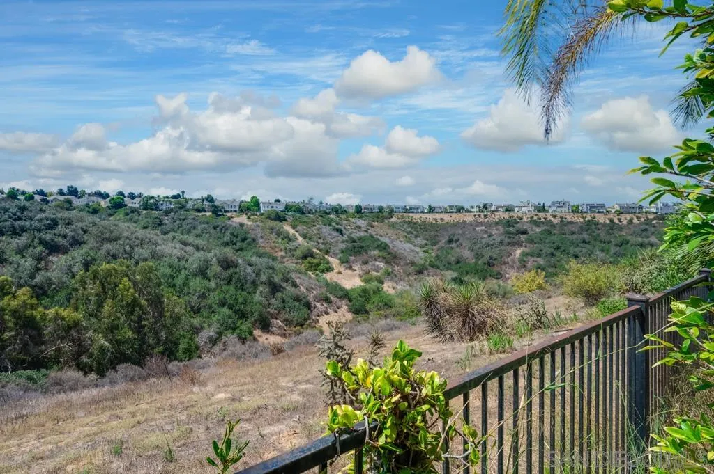 https://cdn.realtyfeed.com/cdn/127/260018771/240d909fe411729d3f3498693dc77288.webp