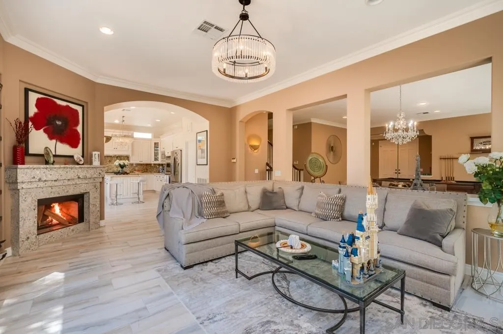 https://cdn.realtyfeed.com/cdn/127/260018771/c64e000fa0f35e36c143d1109f06c1c7.webp