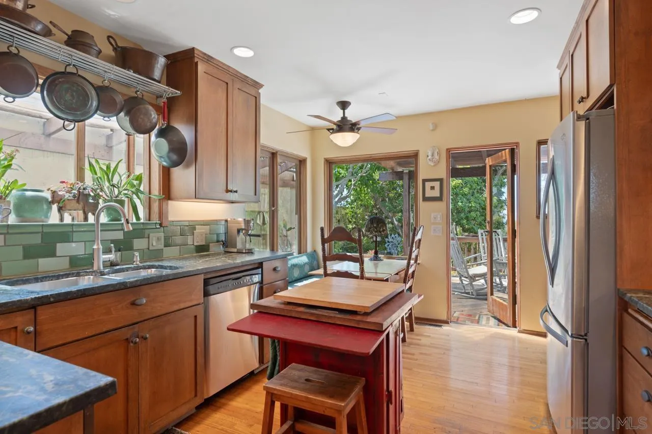 https://cdn.realtyfeed.com/cdn/127/260018774/7dae32deea3e9741c91e139c1fe8e207.webp
