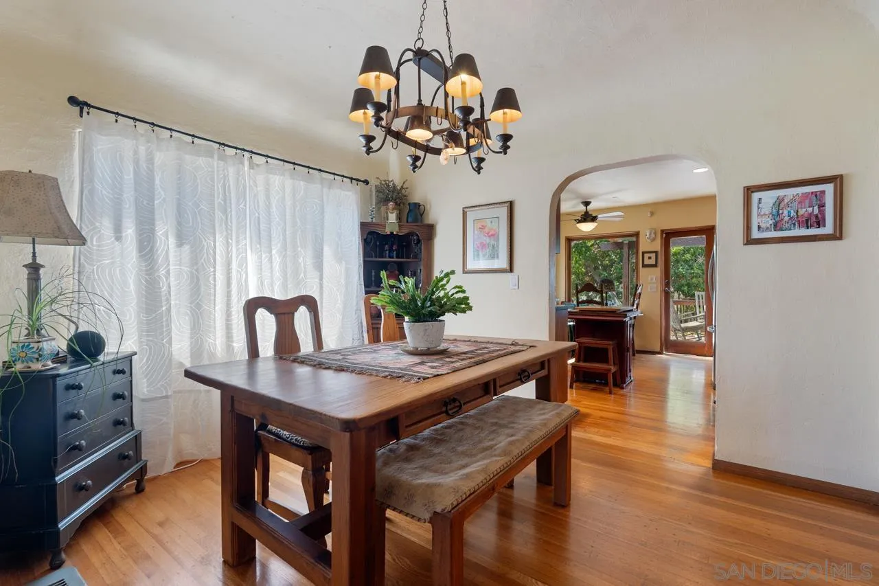 https://cdn.realtyfeed.com/cdn/127/260018774/cf3e74901999bdf8f736614456fdf497.webp