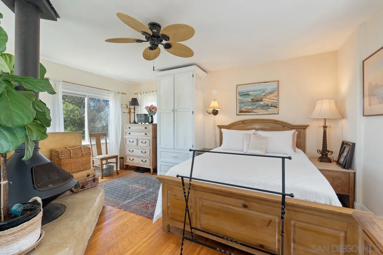 https://cdn.realtyfeed.com/cdn/127/260018774/de588e7e4a4ea1e219aa20f8833fe501.webp
